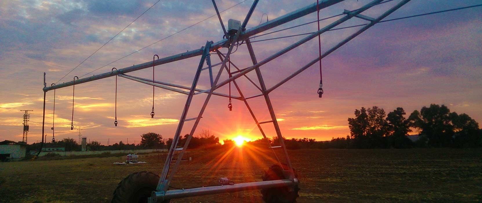 Pivot atardecer, sol, rayos de luz